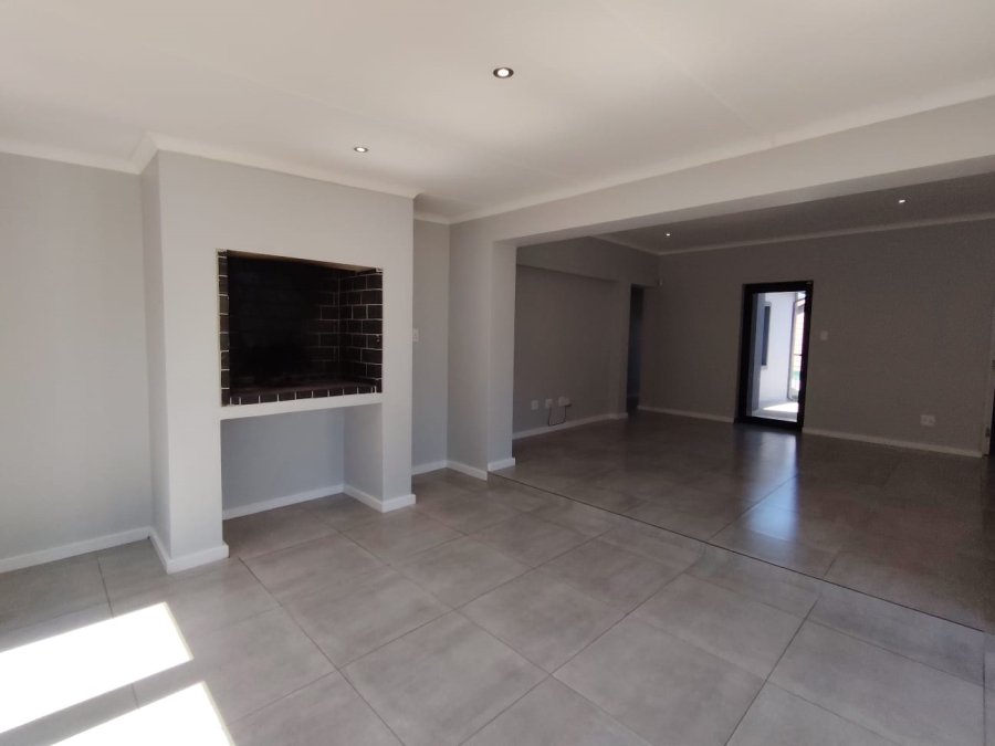 To Let 3 Bedroom Property for Rent in Sedgefield Central Western Cape